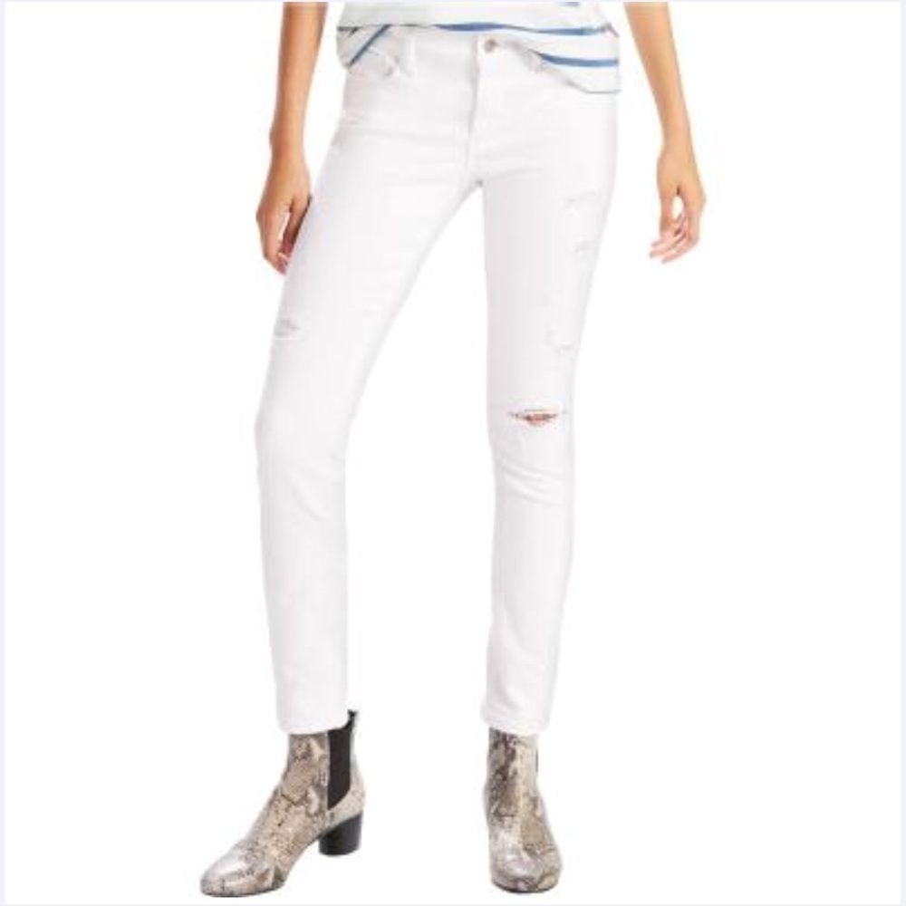 Levi’s 711 Skinny Jeans